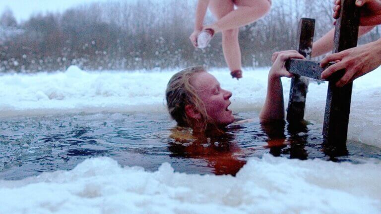 Smoke Sauna Sisterhood Moviemaniac.dk